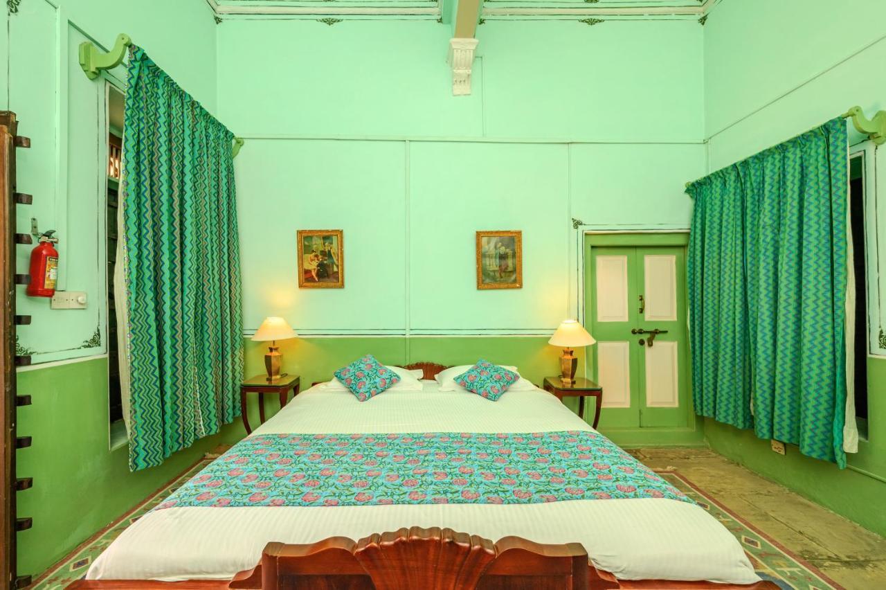 นีมรานา ปิรามาล ฮาเวลี Hotel Bagar ภายนอก รูปภาพ