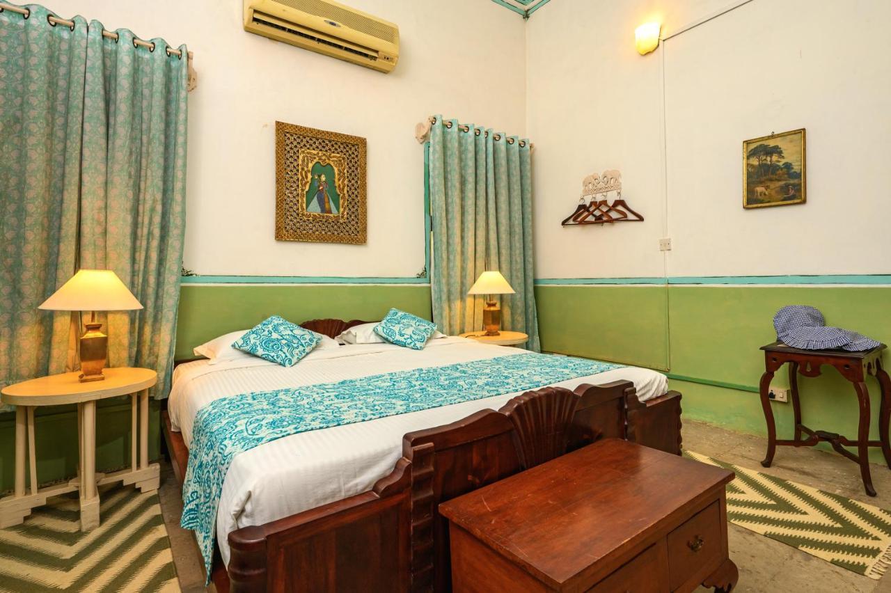 นีมรานา ปิรามาล ฮาเวลี Hotel Bagar ภายนอก รูปภาพ